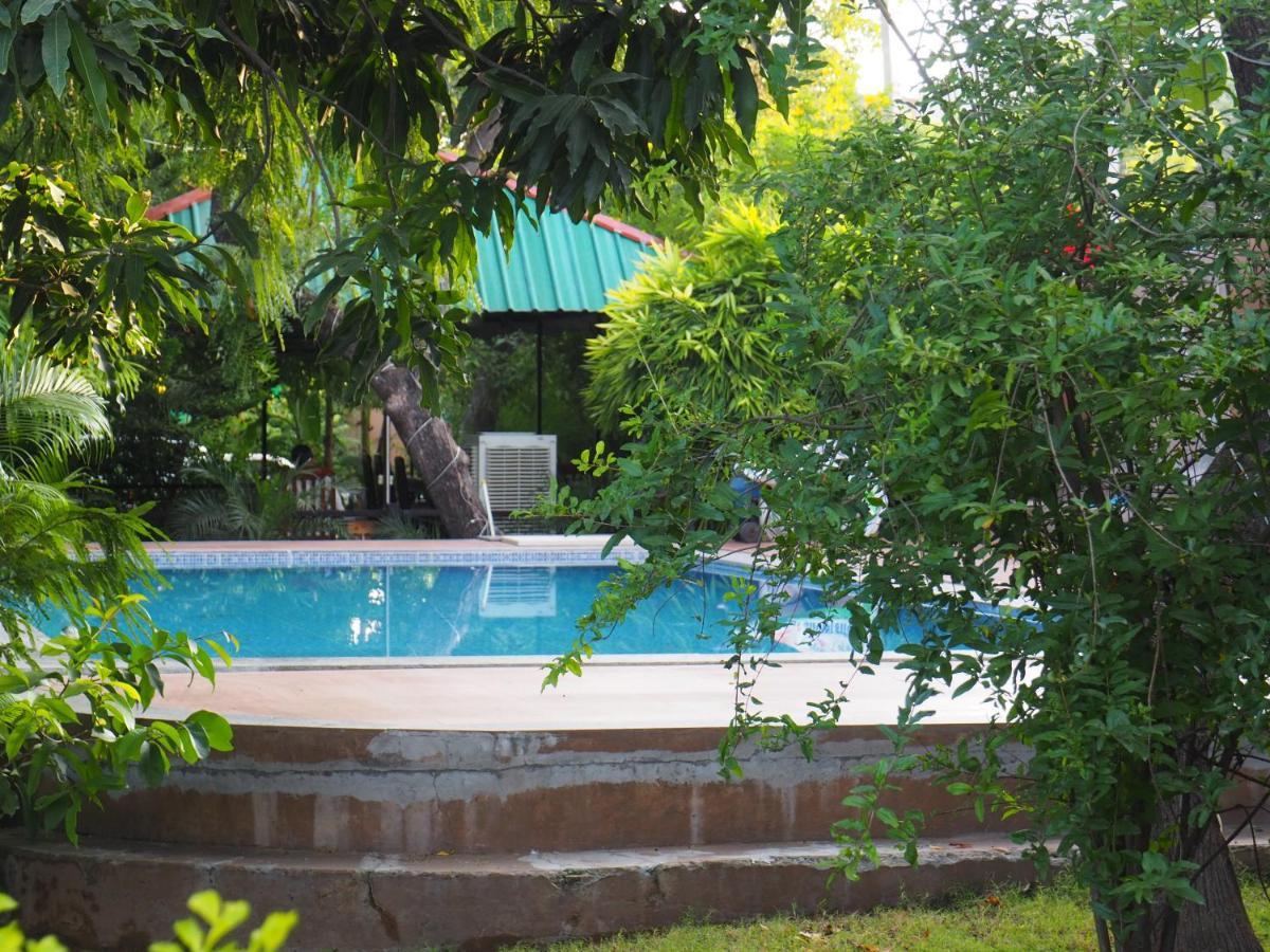 Pushkar Vela Resort Luaran gambar