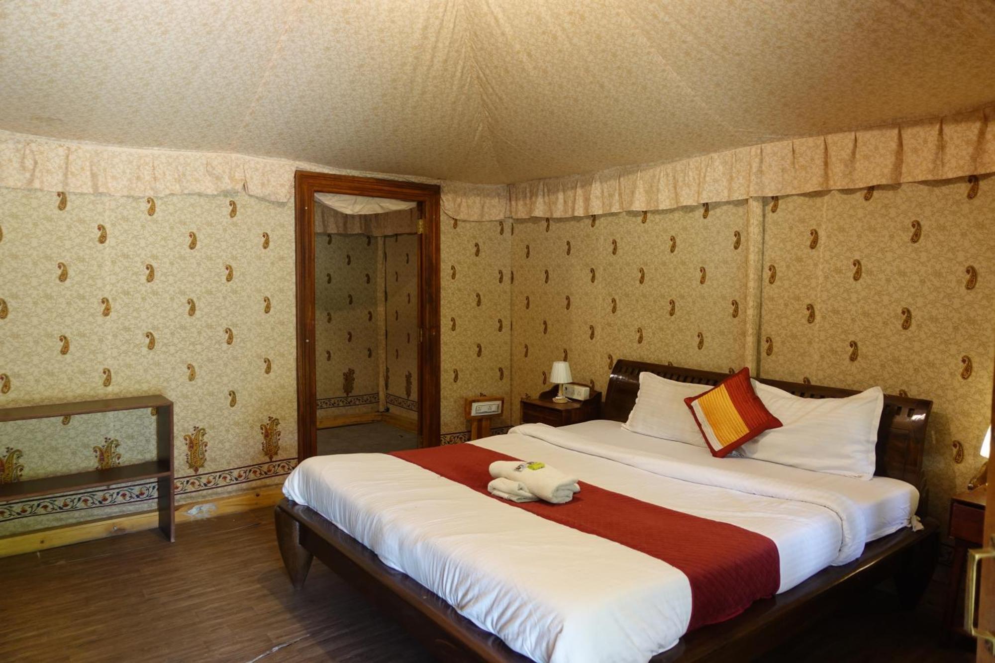 Pushkar Vela Resort Luaran gambar
